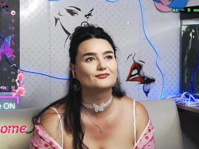 WickedButShy live cam on BongaCams
