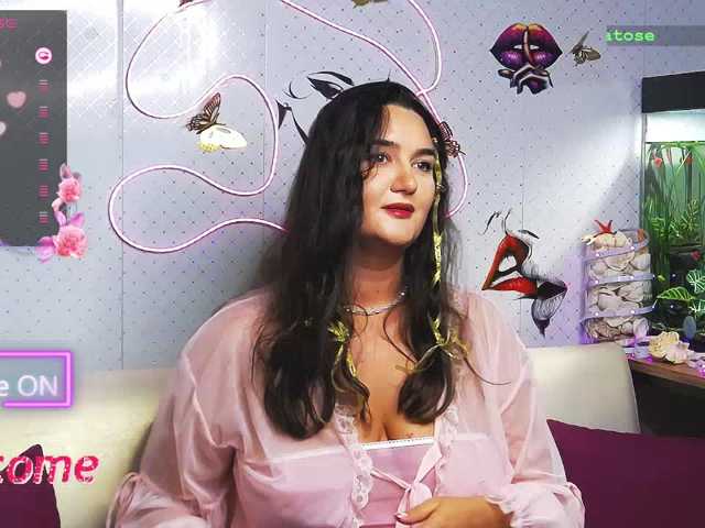 WickedButShy live cam on BongaCams