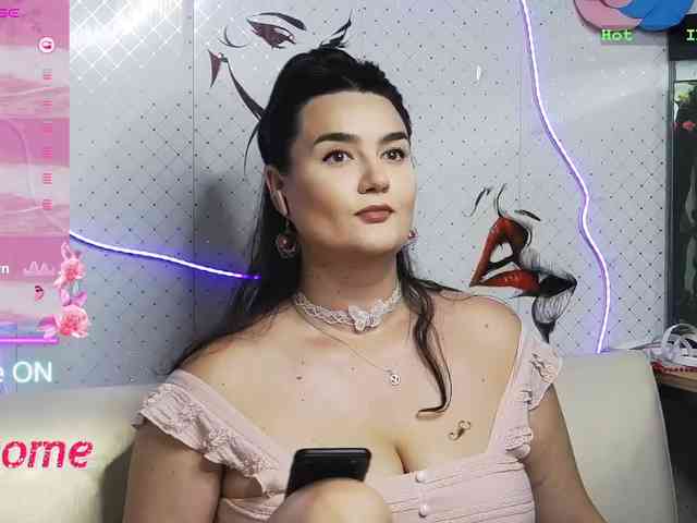 Lina_ webcam