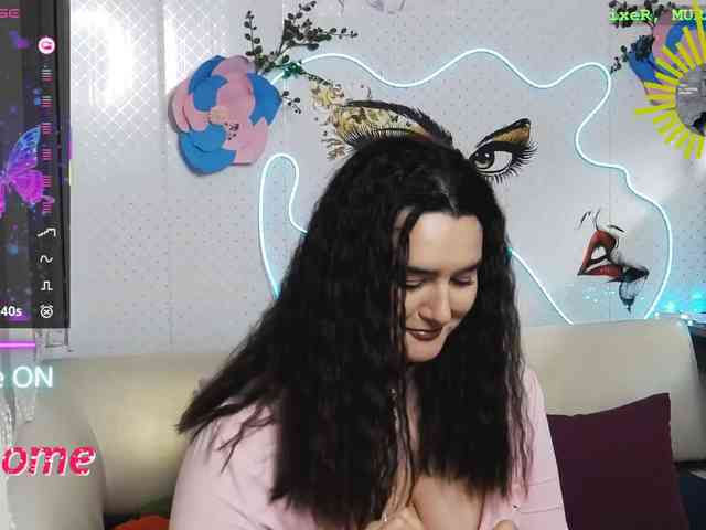 Lina_ webcam