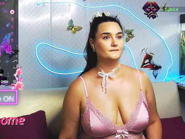Lina_ webcam