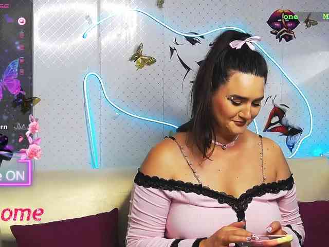 Lina_ webcam