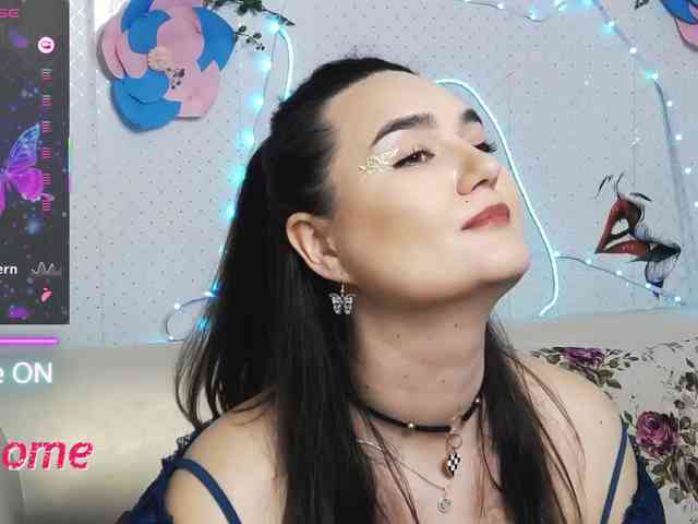 Lina_ webcam