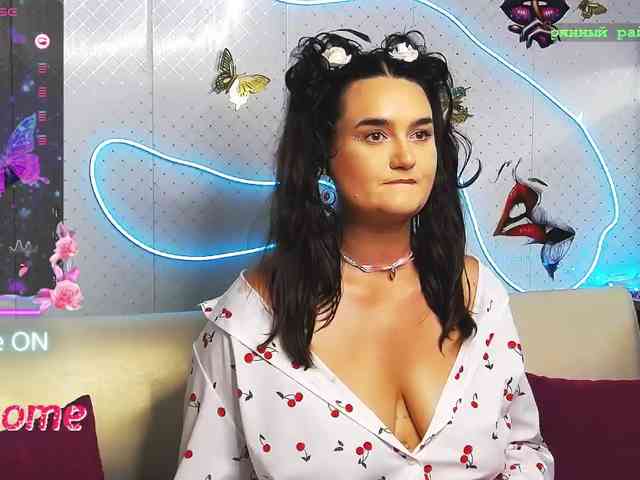 Lina_ webcam