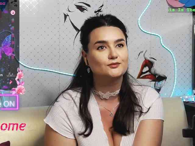 Lina_ webcam