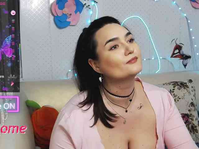 Lina_ webcam