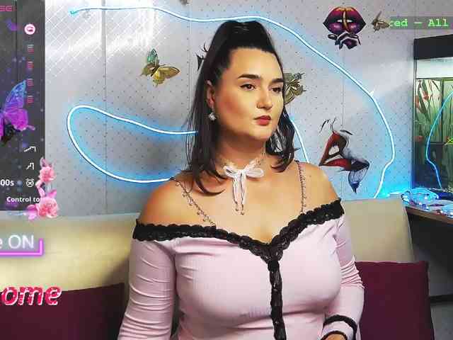 Lina_- webcam