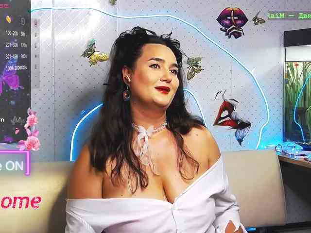 Lina_- webcam