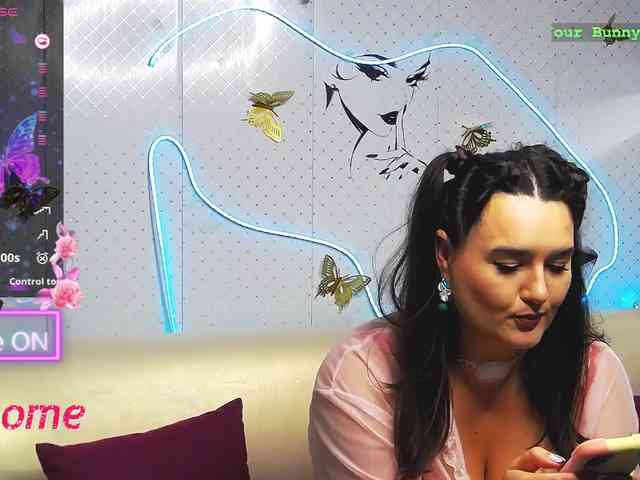 Lina_ webcam