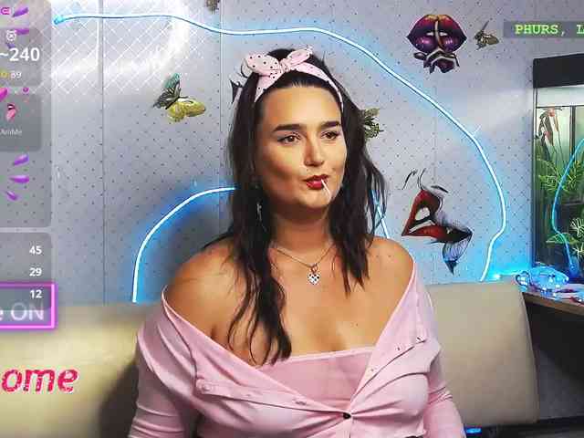 Lina_- webcam