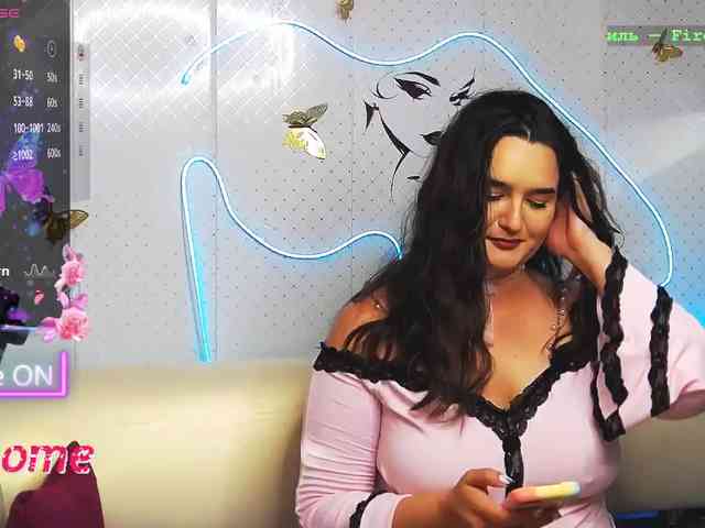 Lina_ webcam