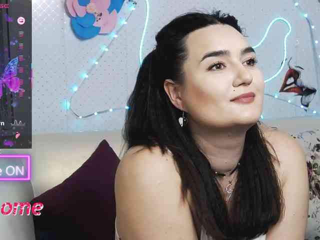 Lina_ webcam