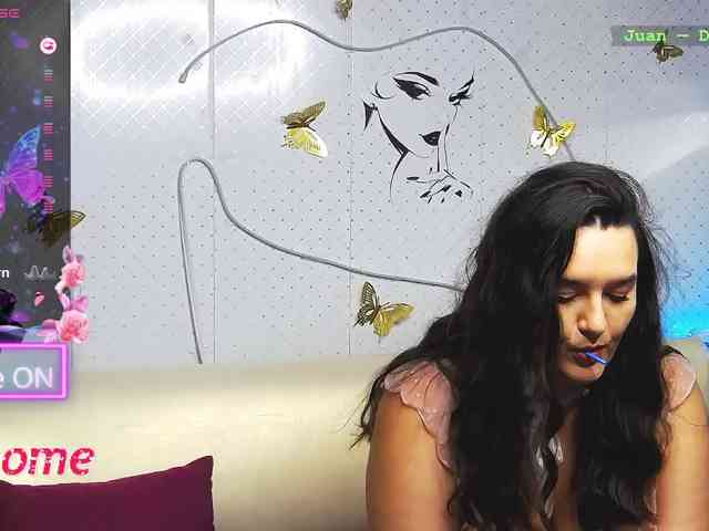Lina_ webcam