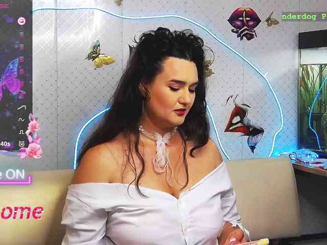 Modèle: Lina_-