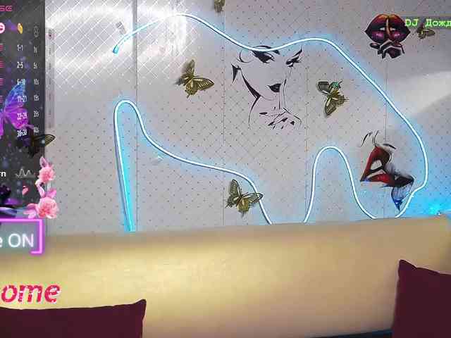 Lina_ webcam