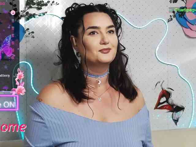 Lina_ webcam