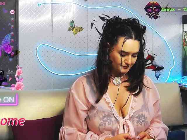 Lina_ webcam