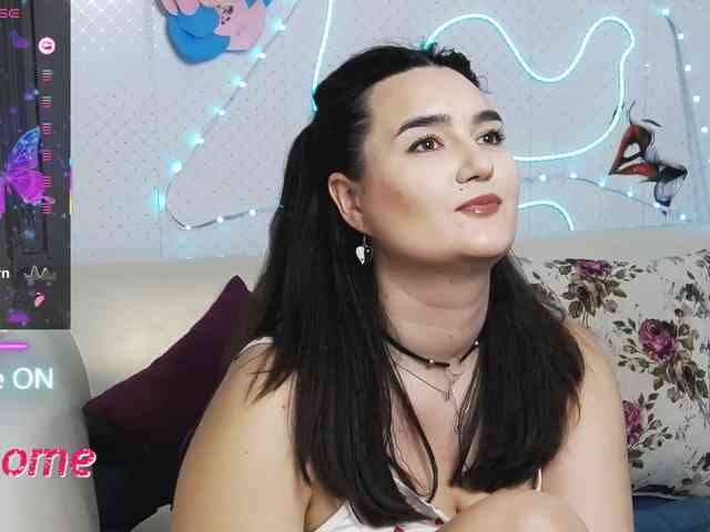 Lina_ webcam