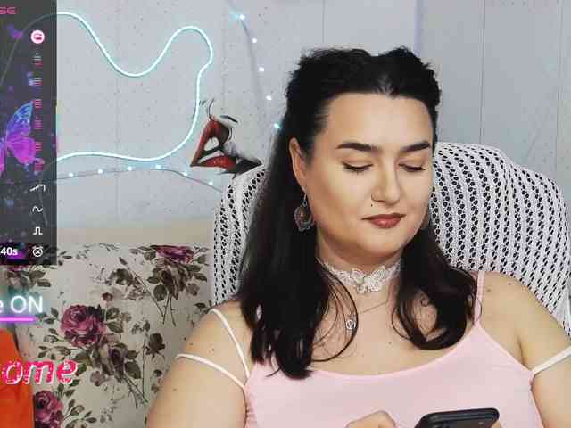 WickedButShy Live Webcam on BongaCams