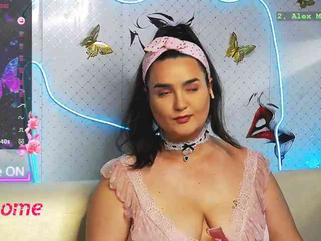 Lina_ webcam