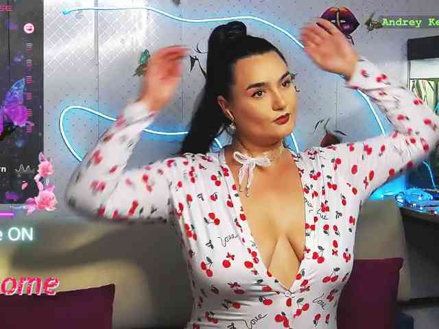 Lina_- webcam
