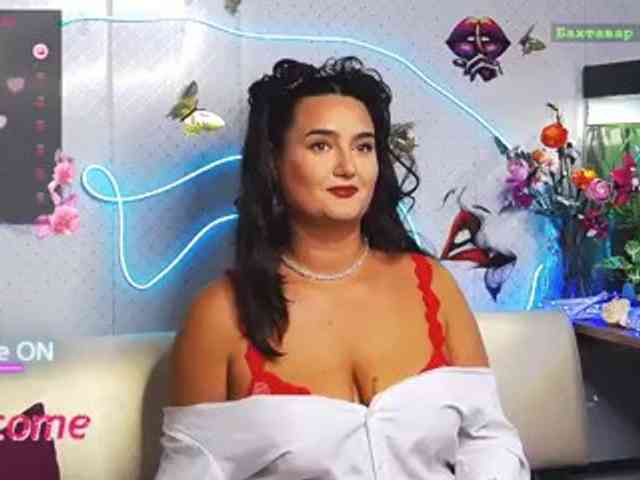 Lina_- webcam