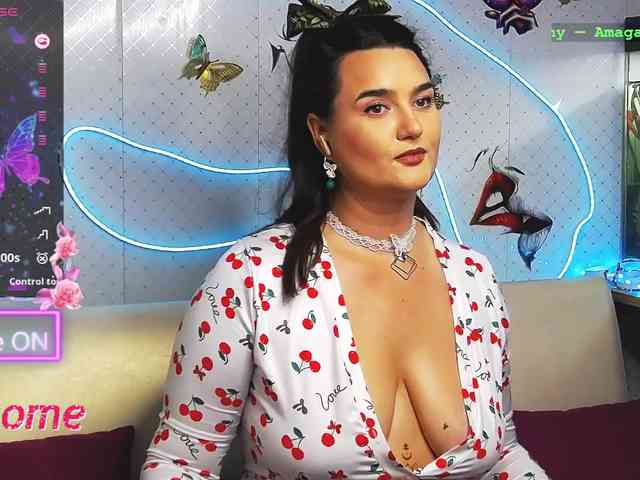 Lina_- webcam