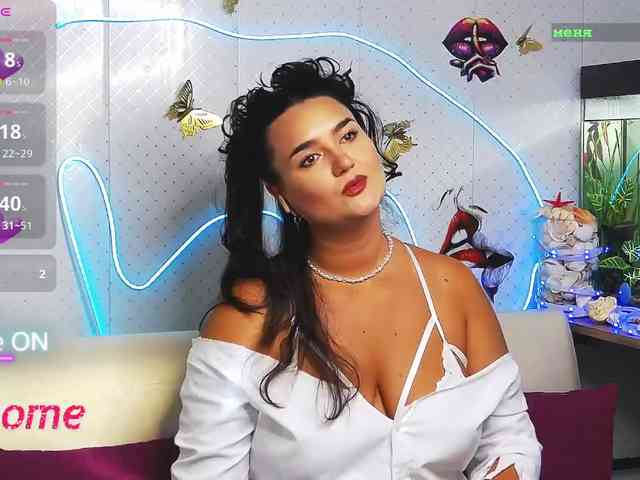 Lina_- webcam