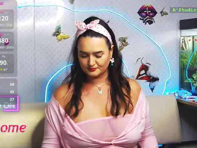 Lina_- webcam
