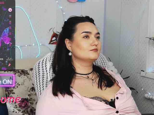 Lina_ webcam