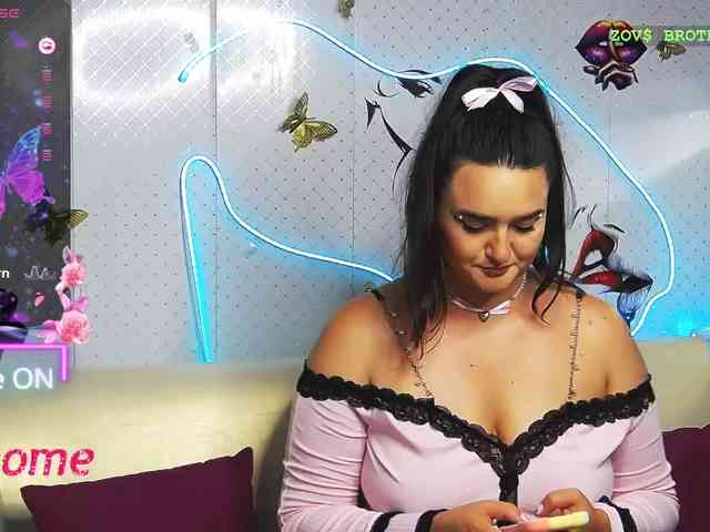 Lina_ webcam