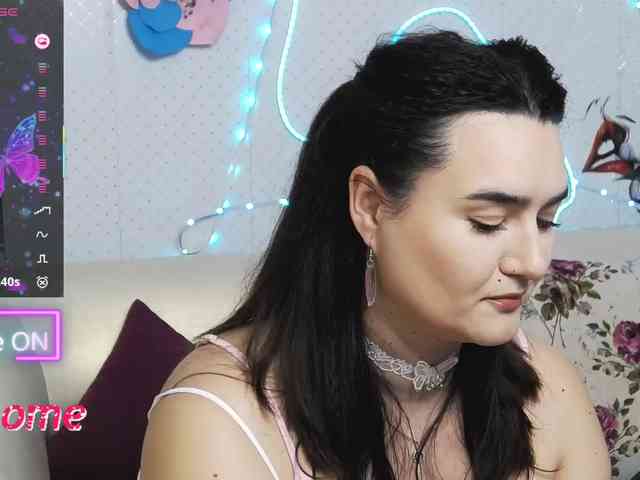 Lina_ webcam