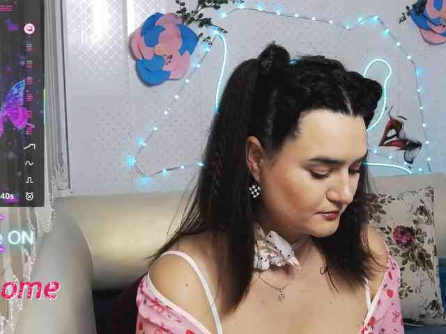 Lina_ webcam