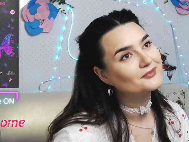 Lina_ webcam