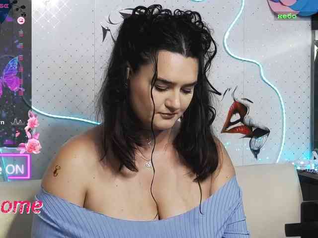 Lina_ webcam
