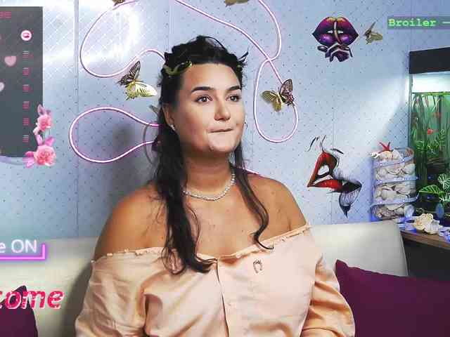 Lina_- webcam