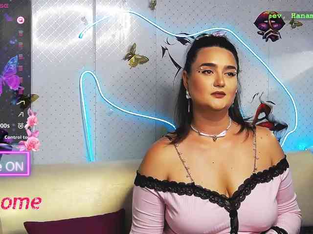 Lina_ webcam