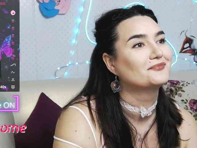 Lina_ webcam