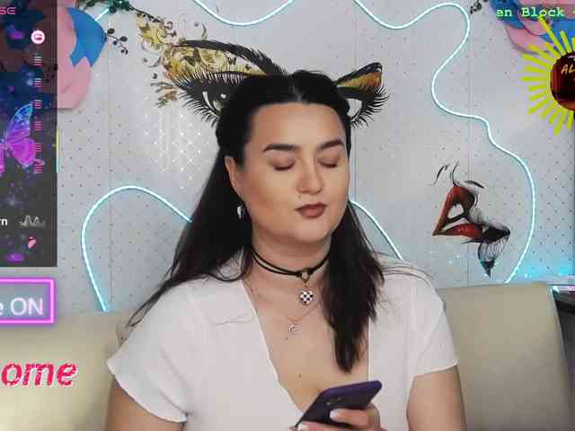 Lina_ webcam