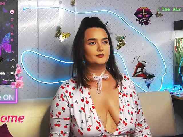Lina_ webcam