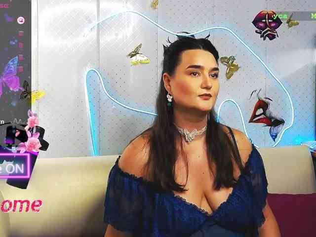 Lina_ webcam