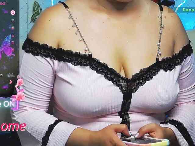 Lina_ webcam
