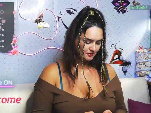 Lina_- webcam
