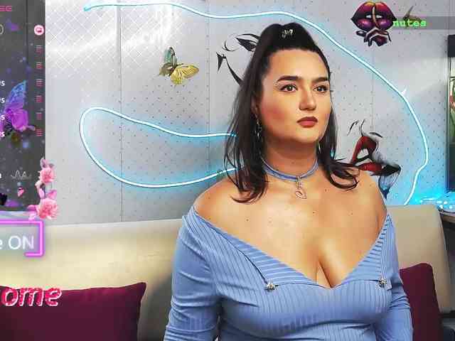 Lina_ webcam