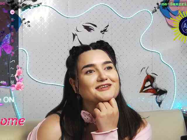 Lina_ webcam