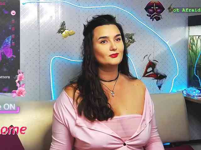 Lina_- webcam