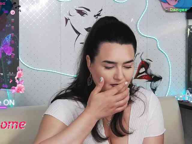 Lina_ webcam