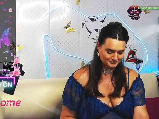 Lina_ webcam