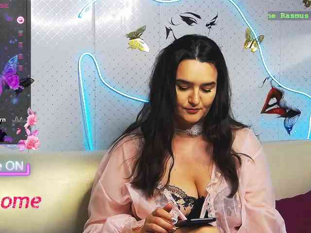 Lina_ webcam
