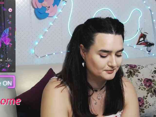 Lina_ webcam